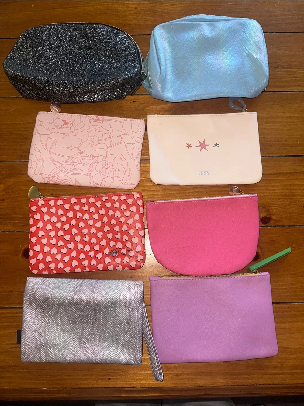 ipsy eight pouches